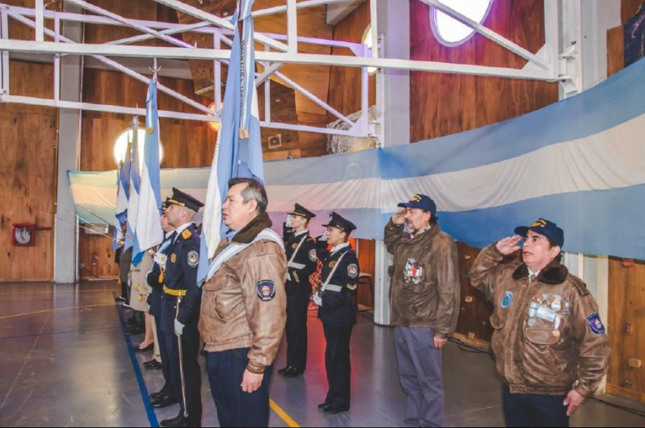 LA MUNICIPALIDAD DE USHUAIA PARTICIPÓ DEL ACTO EL 201° ANIVERSARIO DE LA POLICÍA FEDERAL