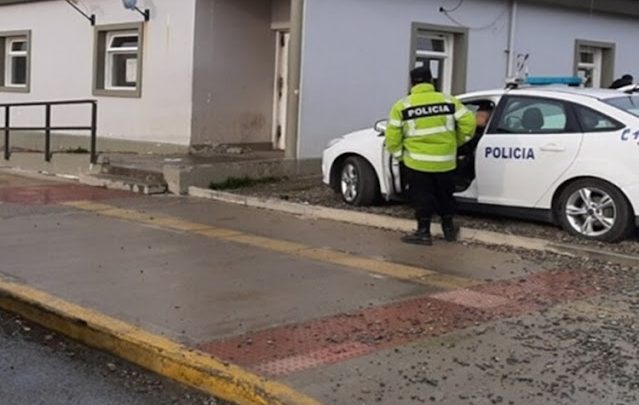 Policías salvaron la vida a un hombre que se había atragantado y estaba inconsciente
