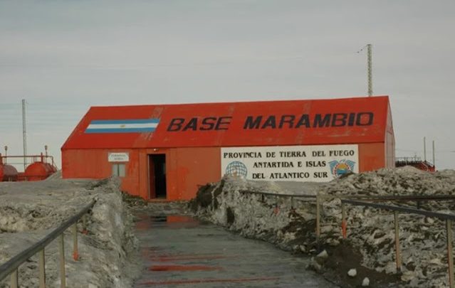 Discusión entre militares, atacan a mazazos al Encargado de la Base Marambio mientras dormía