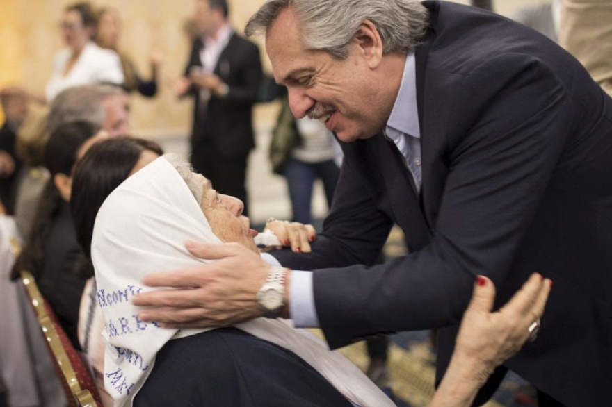 Decretan tres días de duelo nacional por la muerte de Hebe