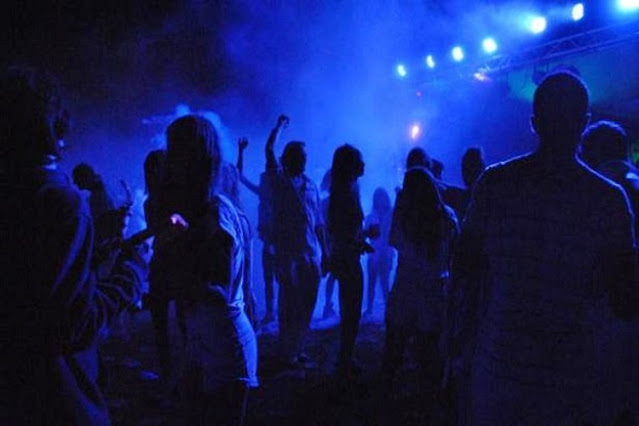 Sin controles municipales, ni policiales, proliferan las fiestas clandestinas en Rio Grande Sin controles municipales, ni policiales, proliferan las fiestas clandestinas en Rio Grande