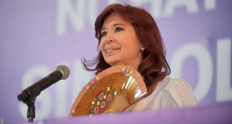 Cristina Fernández: «VOY HACER LO QUE TENGA QUE HACER PARA QUE EL PUEBLO RECUPERE LA ALEGRIA» Cristina Fernández: «VOY HACER LO QUE TENGA QUE HACER PARA QUE EL PUEBLO RECUPERE LA ALEGRIA»