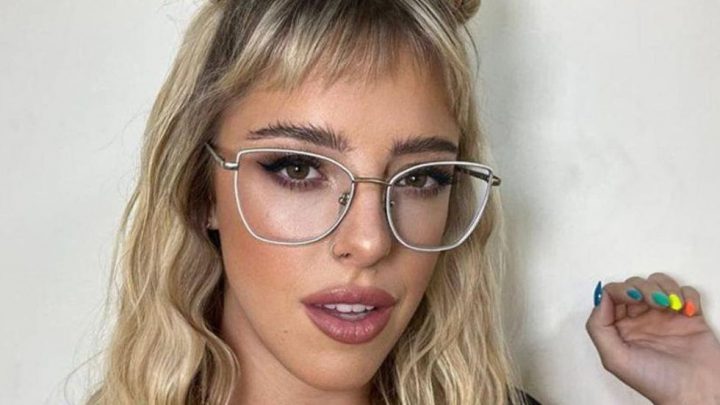 Nati Jota se subió al último grito de la moda y posó con un look total denim