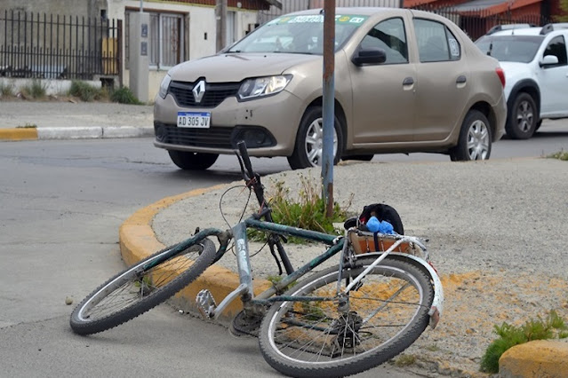 Ciclista atropellado por un remis