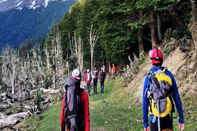 Rescatan a turista extraviado en Cascada de los Amigos Rescatan a turista extraviado en Cascada de los Amigos