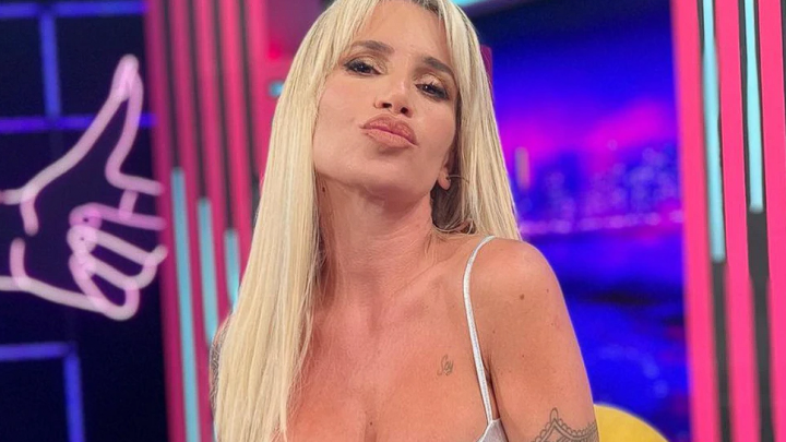 Toda una diva: Flor Peña posó en lencería negra en Instagram y le pidió su opinión a sus seguidores