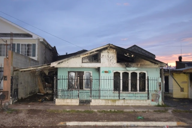 Incendio afecto a tres viviendas y una iglesia, sin lesionados