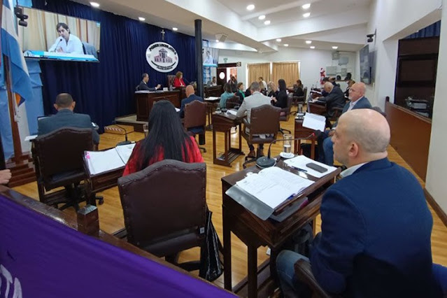 La legislatura aprobo todo lo pedido por Melella, le dio un cheque en blanco para gastos y endeudamiento