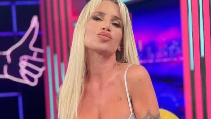 Toda una diva: Flor Peña posó en lencería negra en Instagram y le pidió su opinión a sus seguidores