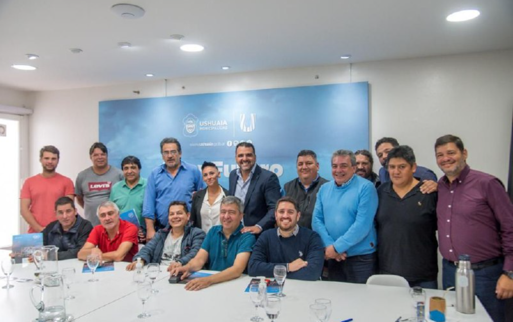 LA MUNICIPALIDAD DE USHUAIA CERRÓ EL 2022 CON AUMENTOS SALARIALES POR ENCIMA DE LA INFLACIÓN Y ABRE LAS PARITARIAS PARA EL 2023 LA MUNICIPALIDAD DE USHUAIA CERRÓ EL 2022 CON AUMENTOS SALARIALES POR ENCIMA DE LA INFLACIÓN Y ABRE LAS PARITARIAS PARA EL 2023