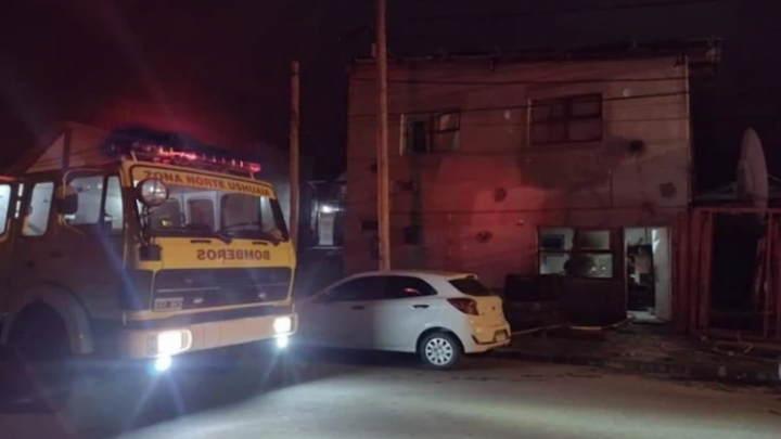 Incendio una pareja y dos menores salvados por un joven