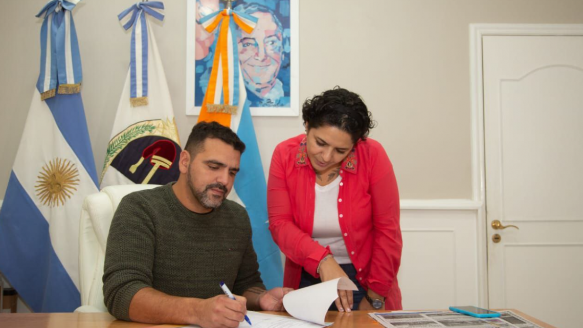 EL INTENDENTE LLAMÓ A LICITACIÓN PARA OTORGAR 15 LICENCIAS DE REMIS EL INTENDENTE LLAMÓ A LICITACIÓN PARA OTORGAR 15 LICENCIAS DE REMIS