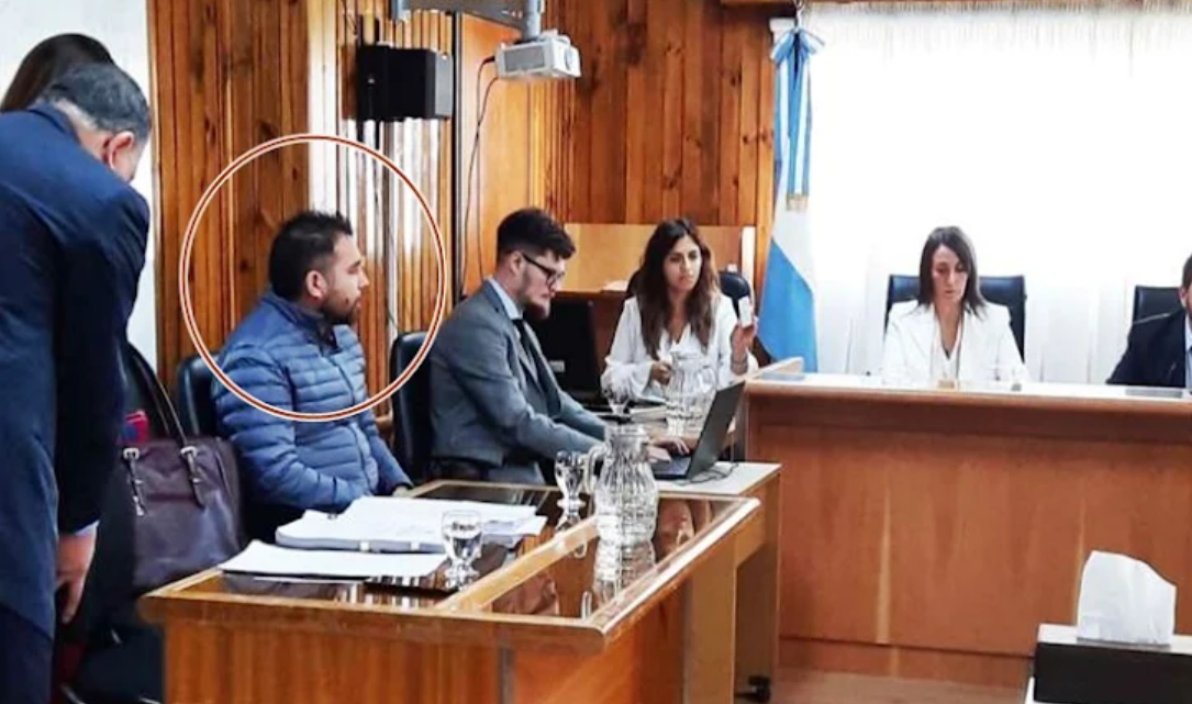Condenado a dos años de prision en suspenso por abuso sexual Condenado a dos años de prision en suspenso por abuso sexual