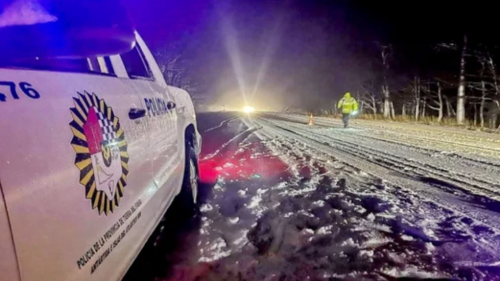 Cerraron en la madrugada la Ruta 3 por la nevada