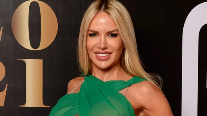 Con transparencias y corset, Luciana Salazar lució un arriesgado look que subió la temperatura en Instagram