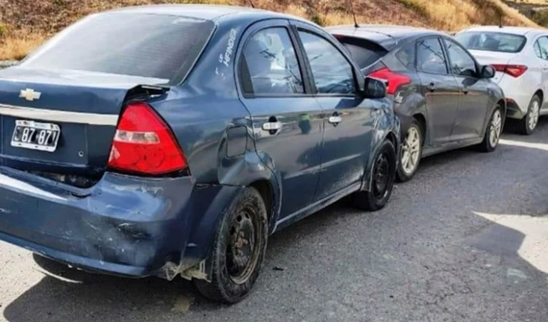 Choque multiple, una mujer trasladada al Hospital y un vehículo incautado Choque multiple, una mujer trasladada al Hospital y un vehículo incautado