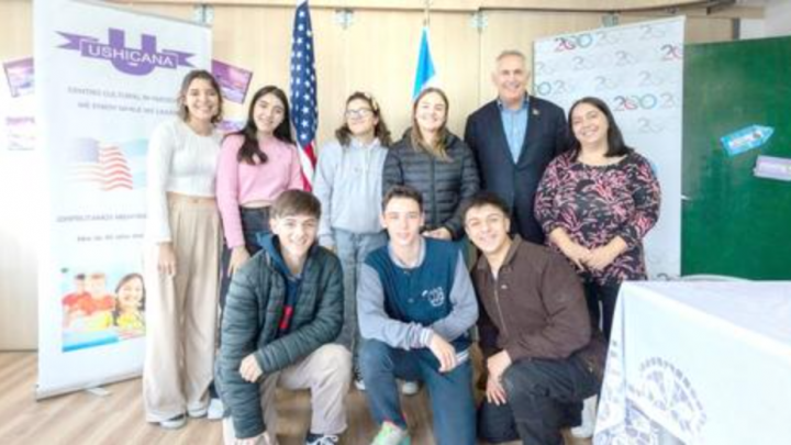 El embajador norteamericano Marc Stanley, visitó Ushicana