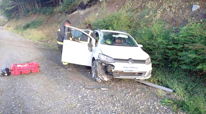 Tres personas lesionadas en dos despistes viales Tres personas lesionadas en dos despistes viales