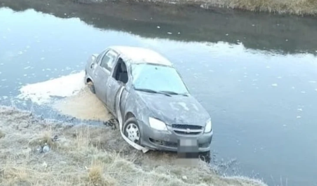 Despiste vuelco y caida el rio Ewan