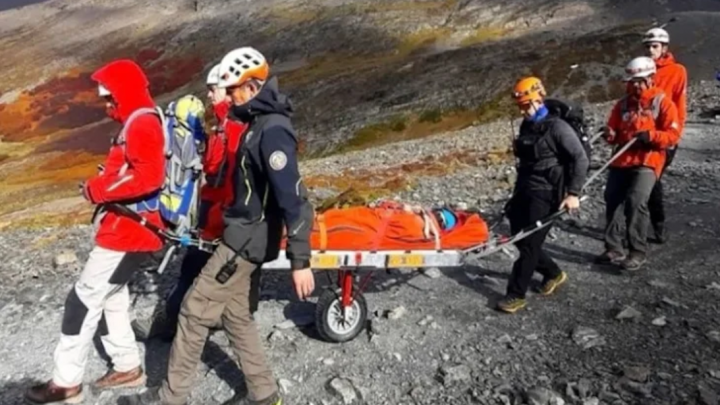 Rescate de una turista en la senda del Martial