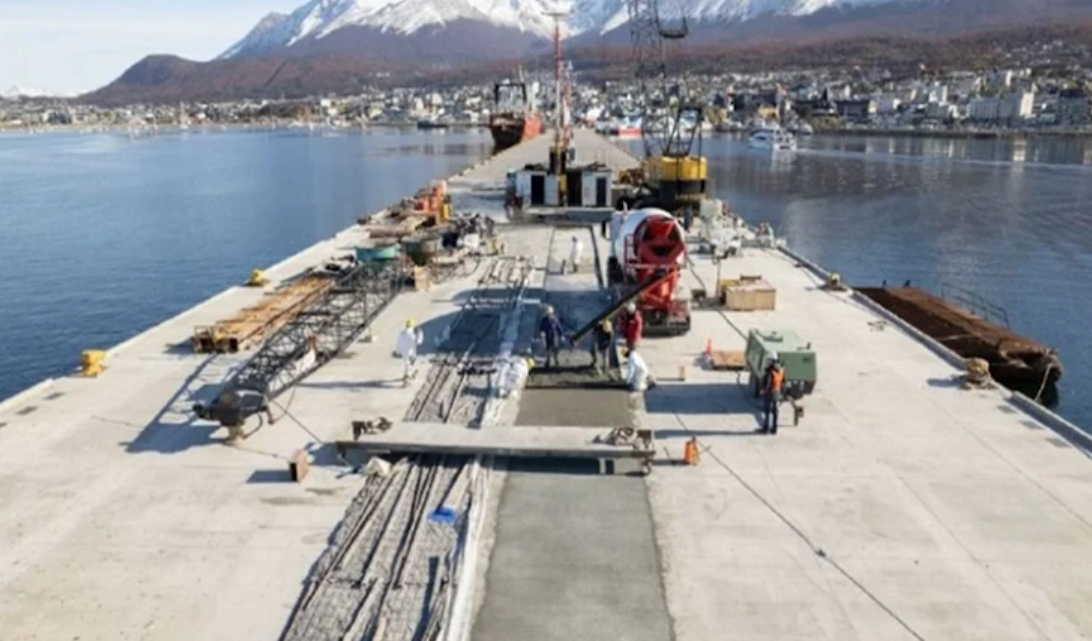 Gobierno: Aun no terminaron la ampliación del Puerto y ya piden una nueva obra