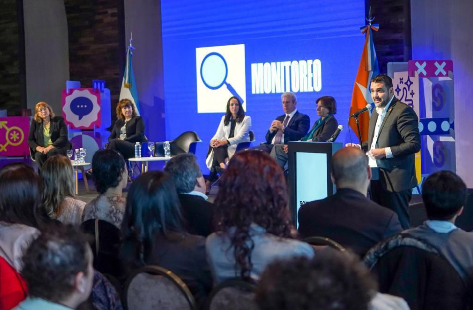 LA MUNICIPALIDAD DE USHUAIA ACOMPAÑÓ LA REALIZACIÓN DEL CONGRESO SOBRE ABUSO SEXUAL EN LAS INFANCIAS Y ADOLESCENCIAS LA MUNICIPALIDAD DE USHUAIA ACOMPAÑÓ LA REALIZACIÓN DEL CONGRESO SOBRE ABUSO SEXUAL EN LAS INFANCIAS Y ADOLESCENCIAS