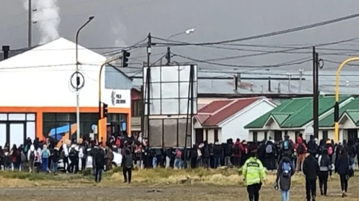 Colegio evacuado por falsa amenaza de bomba