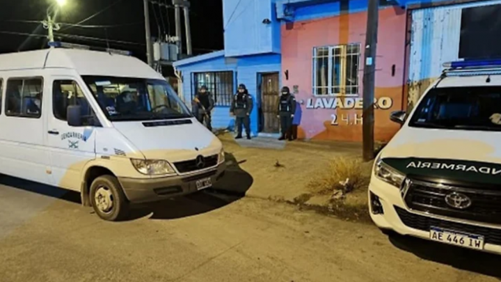 Allanamientos por trata de personas, una mujer detenida, 7 liberadas