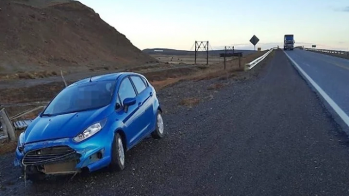 Despiste sin lesionados en la Ruta 3 en el puente de la salida de Rio Grande