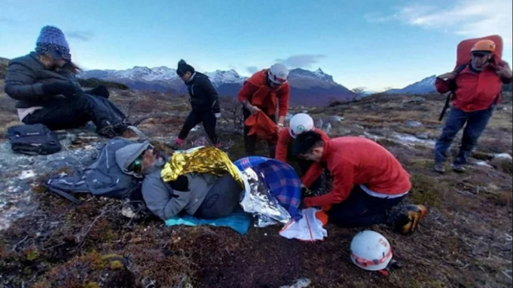 Rescate de una mujer lesionada en Laguna Esmeralda