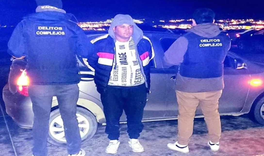 Detuvieron a profugo de una banda de estafas virtuales y lo trasladaron a Ushuaia