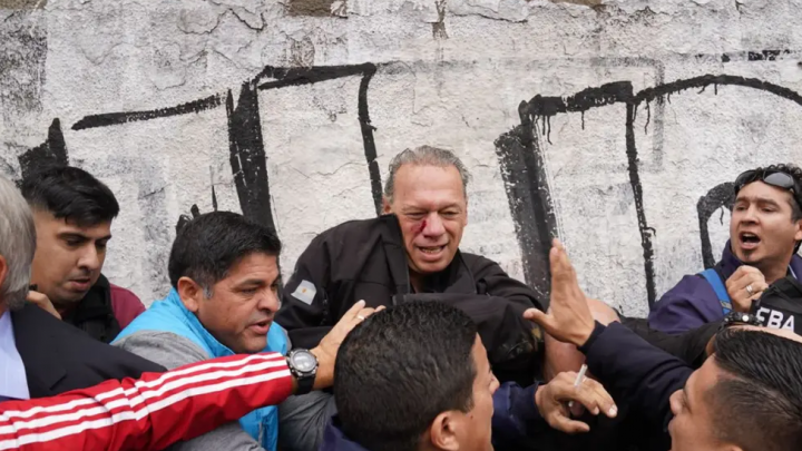 Así fue el momento en el que agredieron a Sergio Berni