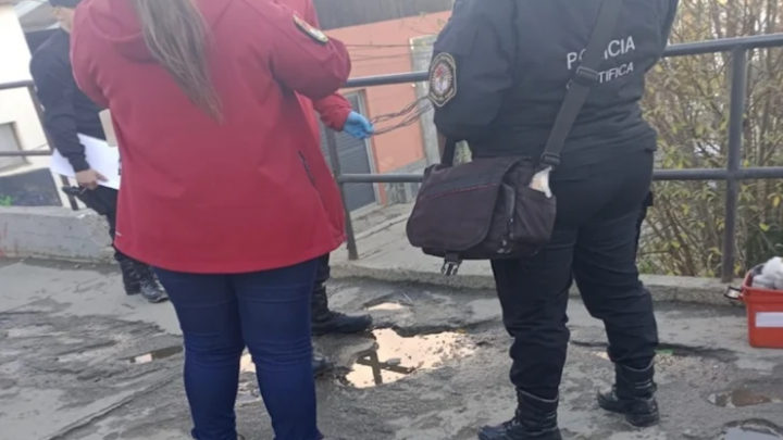 Rescataron a un hombre intento ahorcarse en la via publica en Ushuaia