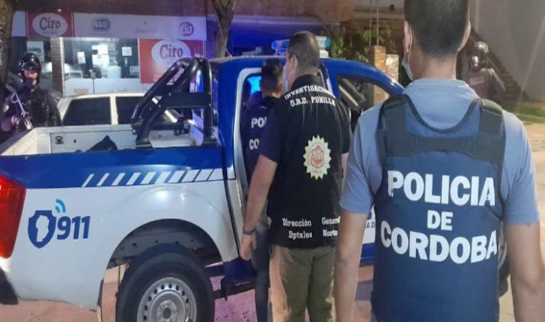 Detenido en Carlos Paz a un joven con pedido de captura en Ushuaia Detenido en Carlos Paz a un joven con pedido de captura en Ushuaia