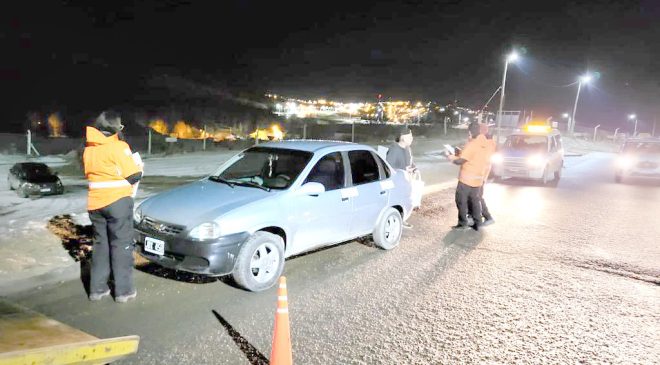 Intensifican controles para evitar el transporte irregular de pasajeros Intensifican controles para evitar el transporte irregular de pasajeros