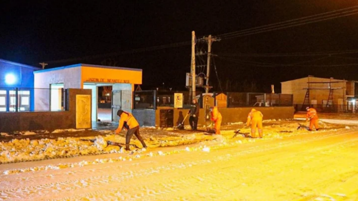 En Tolhuin las multan por no limpiar las veredas superaran los 200 mil pesos