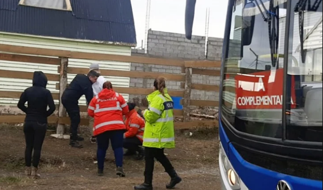 Ladron detenido al intentar robarle a una mujer en el colectivo Ladron detenido al intentar robarle a una mujer en el colectivo