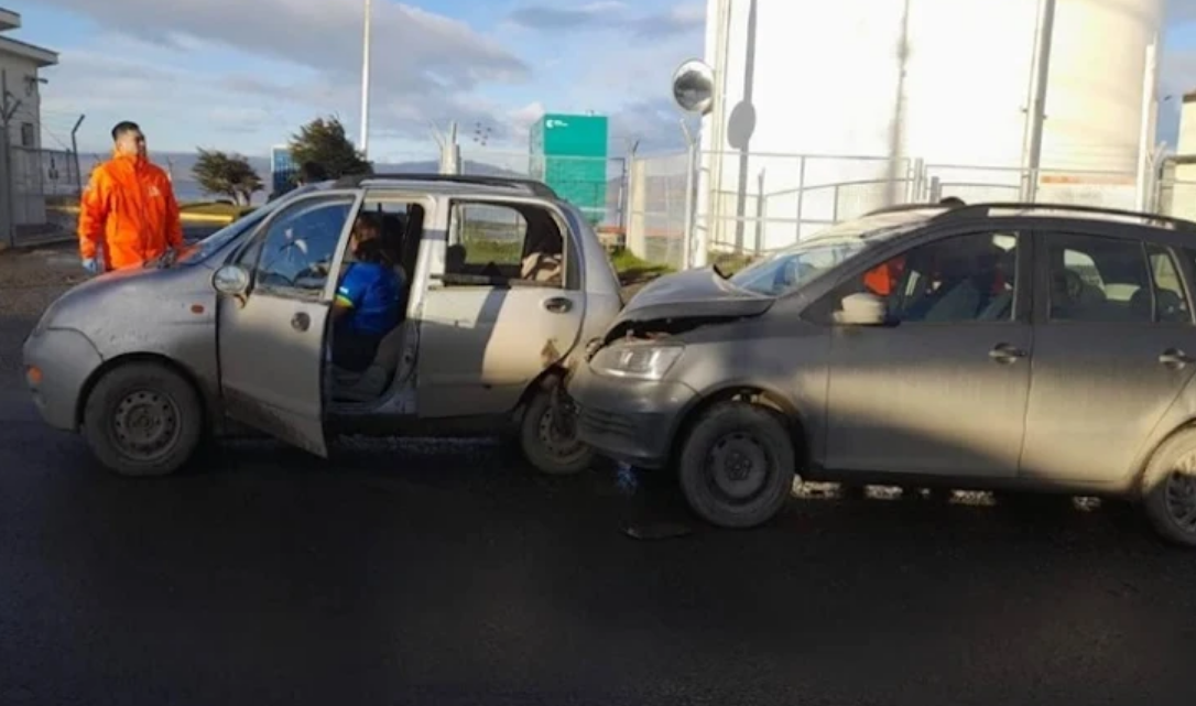 Choque frente a la Planta Orion, tres lesionados