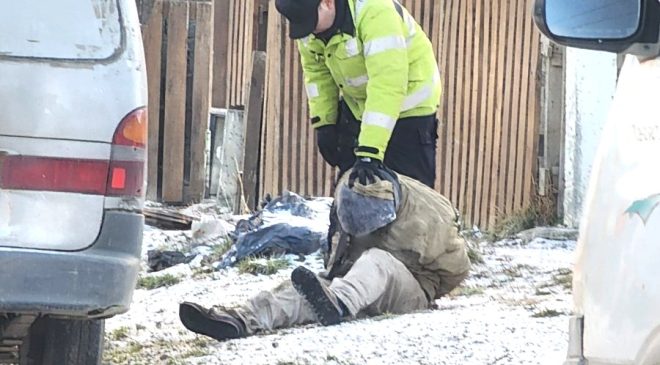 Policías persiguen por 10 cuadras a 2 violentos ladrones: los atraparon