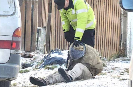 Policías persiguen por 10 cuadras a 2 violentos ladrones: los atraparon