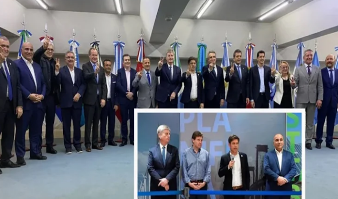 Melella se sumo a los gobernadores del PJ que apoyan la formula Massa-Rossi Melella se sumo a los gobernadores del PJ que apoyan la formula Massa-Rossi