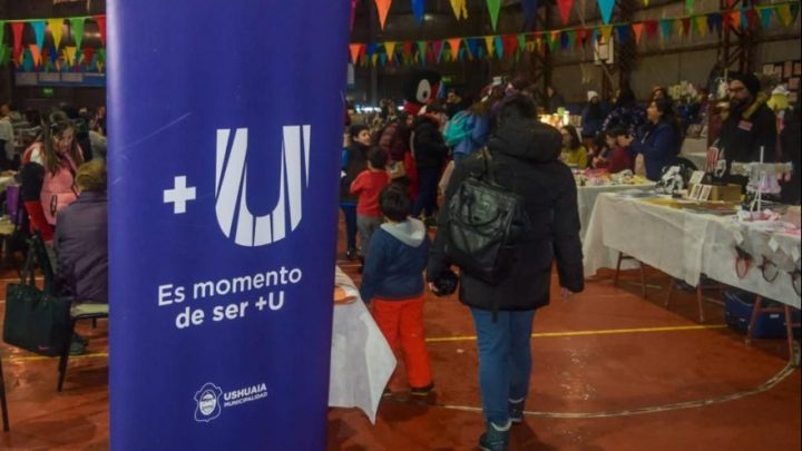 Asistencia masiva de vecinos al Mercado Concentrador pese a las inclemencias climáticas