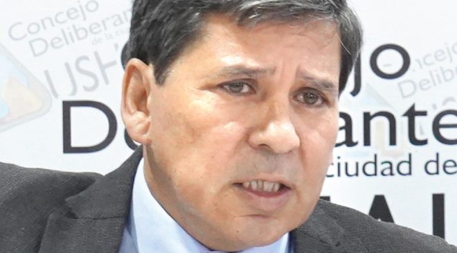 Pino: “No me imagino escuelas públicas privatizadas cobrando 76 mil pesos por alumno” Pino: “No me imagino escuelas públicas privatizadas cobrando 76 mil pesos por alumno”