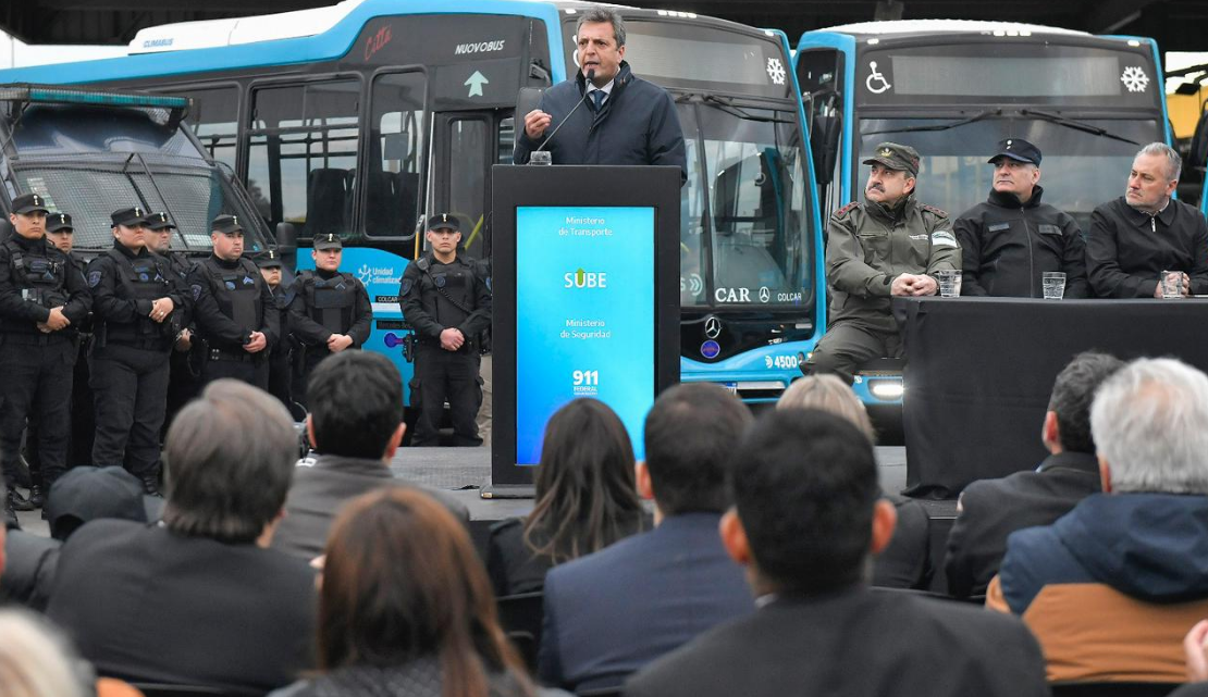 Massa presentó en Rosario la nueva UIF y el sistema de alerta automotor