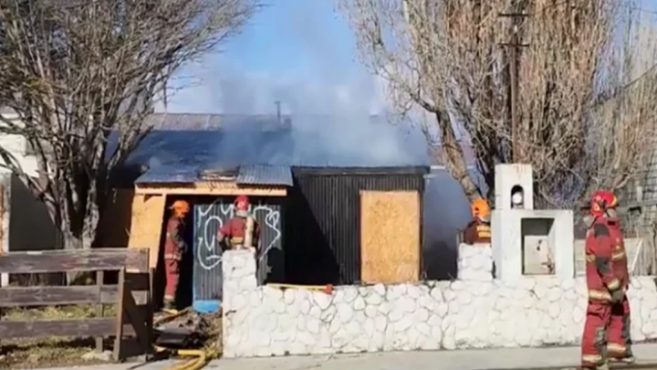 Dos incendios en Ushuaia, uno de ellos intencional