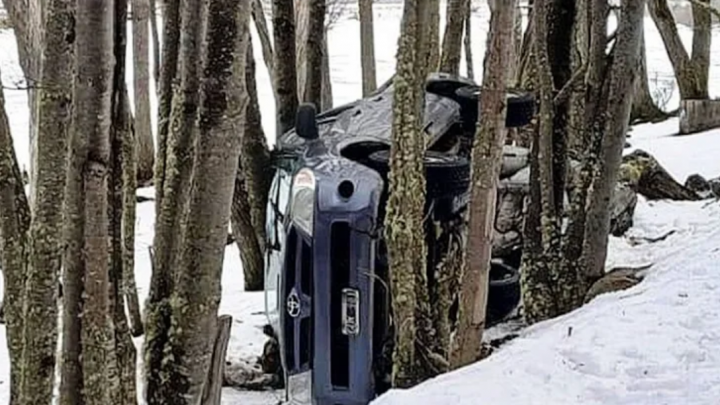 Despiste y vuelco en la Ruta J