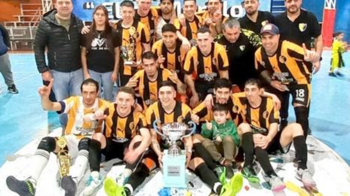 Escuela y San Isidro buscan la fase final de Copa Argentina