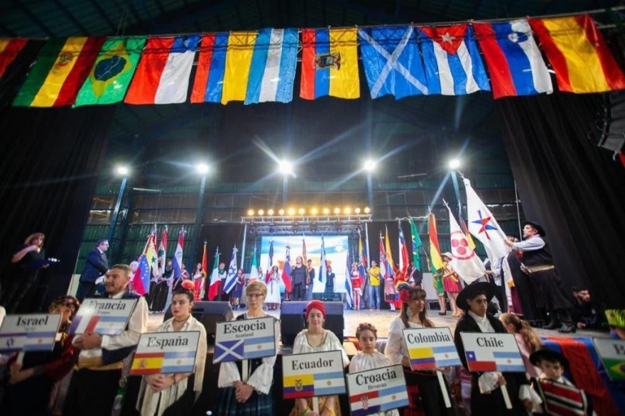Comienzan este viernes los festejos centrales de la “Fiesta de las Colectividades 2023” Comienzan este viernes los festejos centrales de la “Fiesta de las Colectividades 2023”