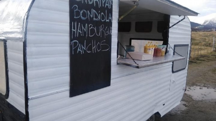 Abren inscripción para colocar carritos de comida en el Desfile por aniversario de Ushuaia 