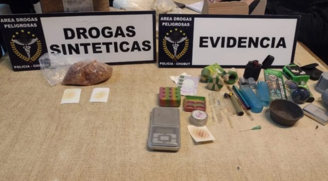 Acusan a Barrientos de tenencia y transporte de la droga “sales de baño” Acusan a Barrientos de tenencia y transporte de la droga “sales de baño”